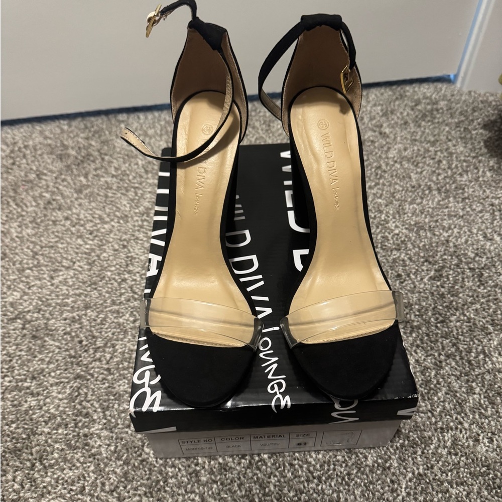 Wild Diva Black Heels Elegant Design